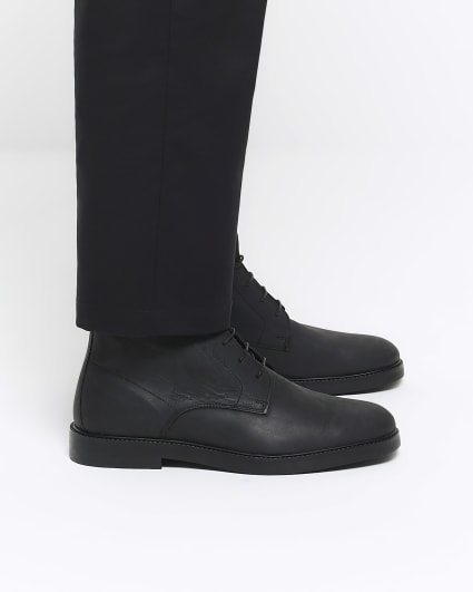Black lace up chukka boots