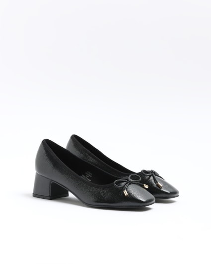 Black bow heeled court shoes