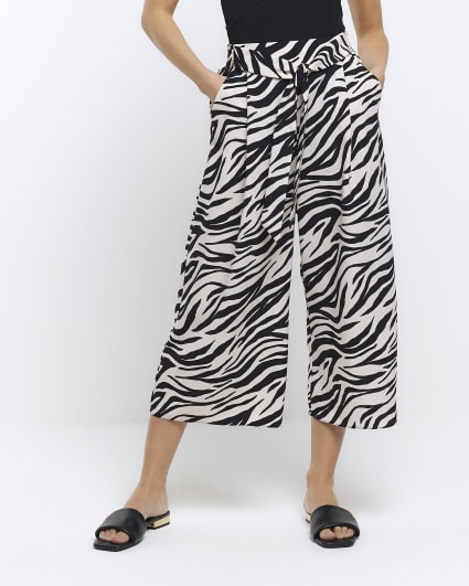 White animal print culottes