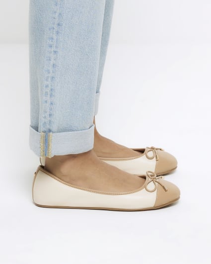 Beige wide fit bow ballet shoes