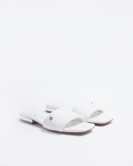 White wide fit padded sliders