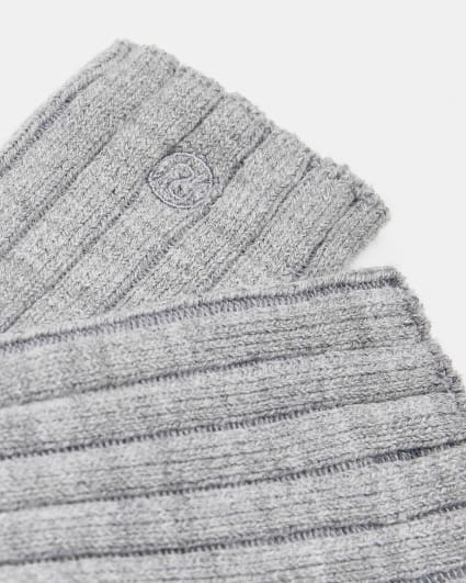 Grey knit ankle socks