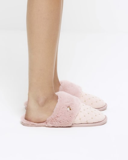 Pink quilted pearl detail slippers