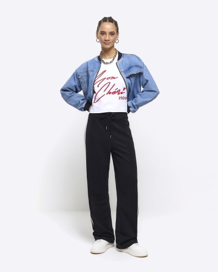 White graphic cropped t-shirt