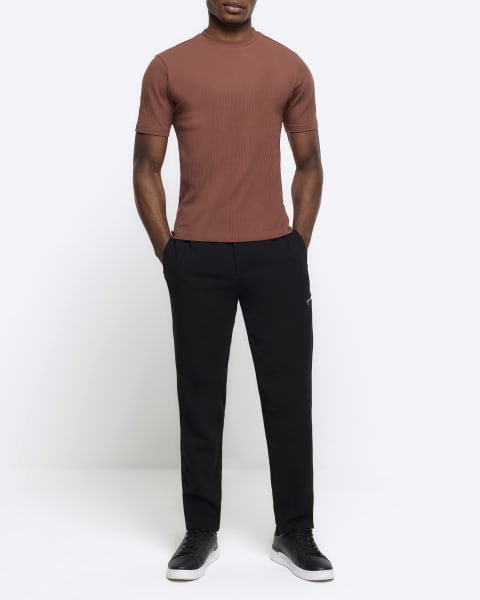 Rust muscle fit textured rib t-shirt
