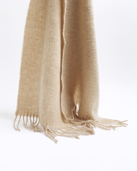Beige premium knitted scarf