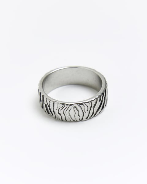 Silver colour zebra print ring