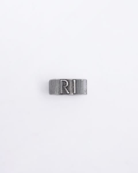 Silver colour RI logo ring