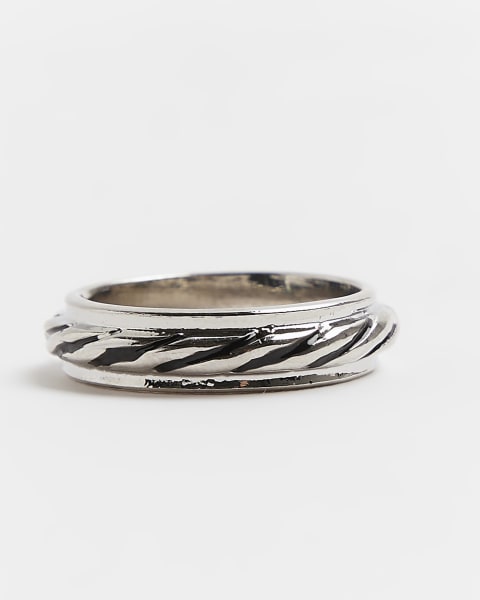 Silver colour band pinky ring