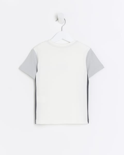 Mini boys white colour block t-shirt