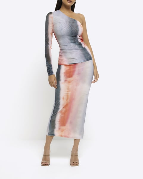 Red mesh abstract asymmetric top