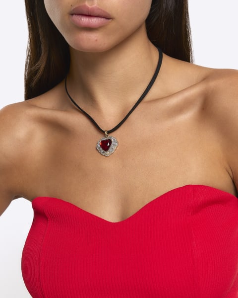 Red heart cord necklace