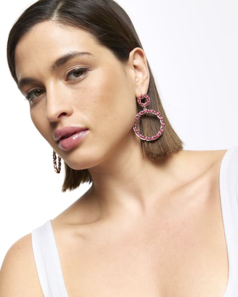 Gold pink thread open earrings