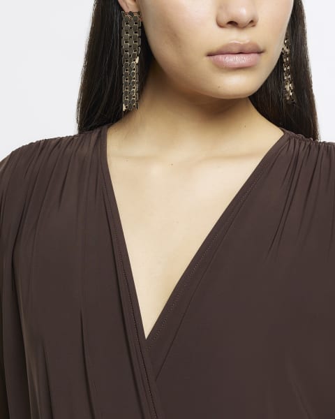 Gold chain drop earrings