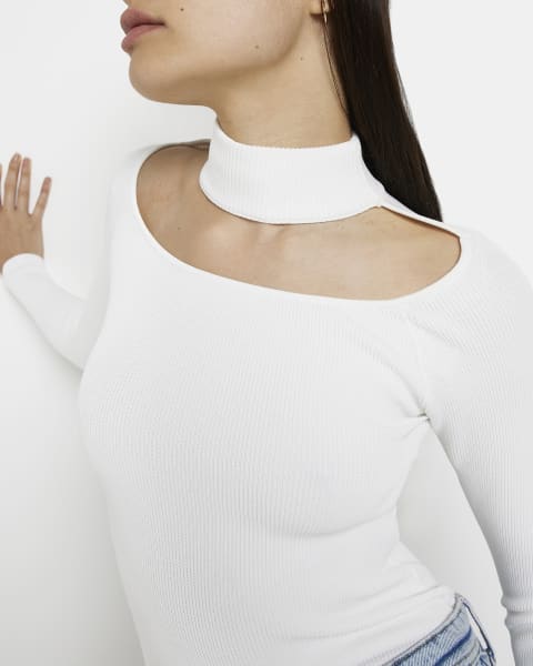 White knit choker long sleeve top