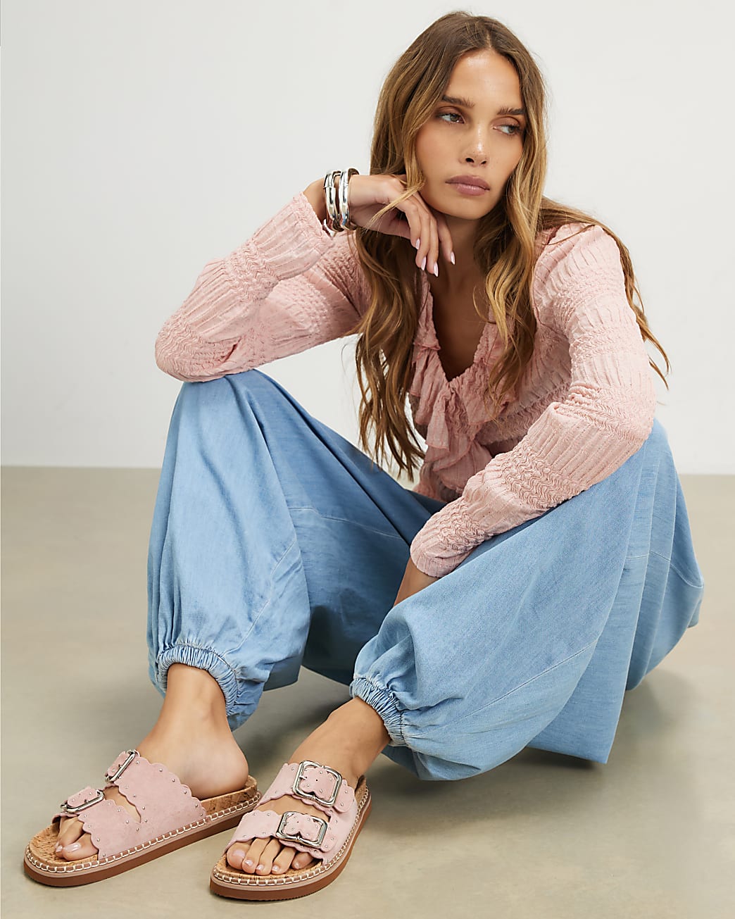Womens Pink Scallop Edge Footbed Sandals