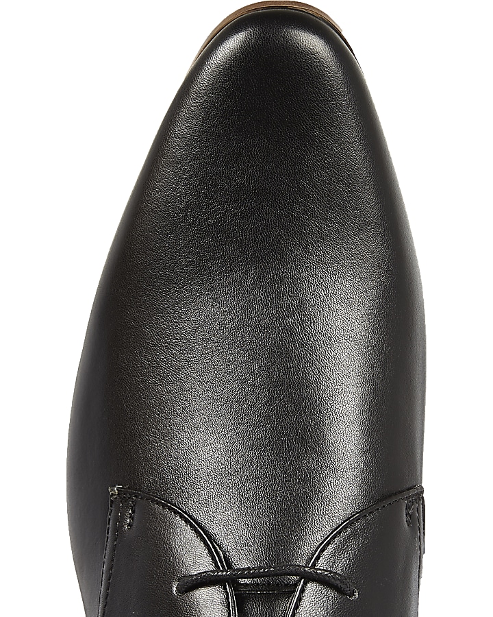 Black embossed smart shoes