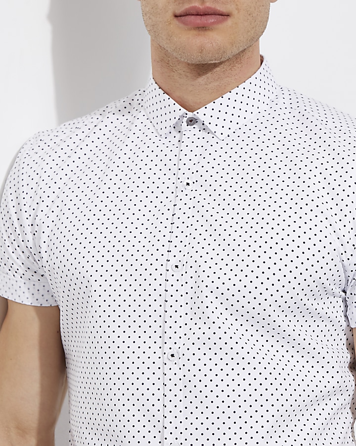 White polka dot short sleeve slim fit shirt