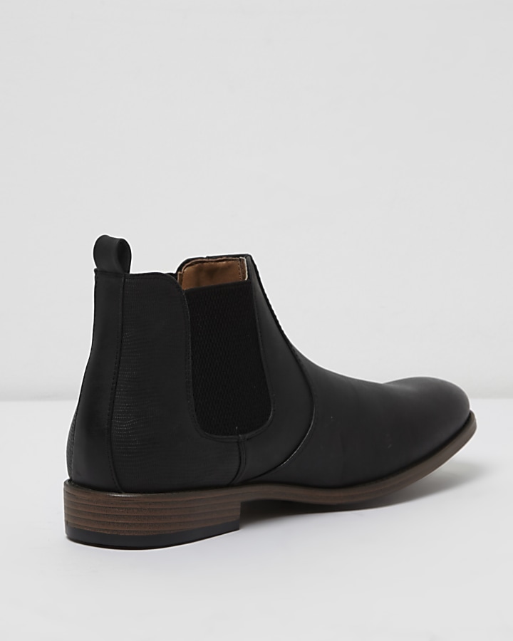 Black casual chelsea boots