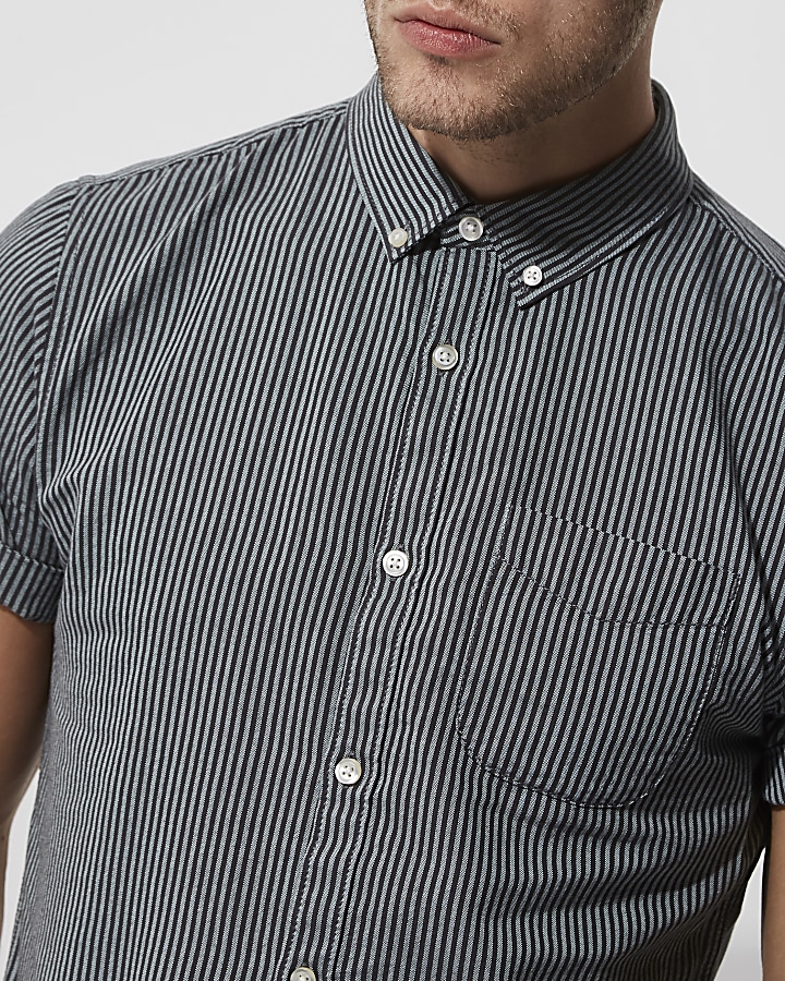 Black stripe short sleeve slim fit shirt