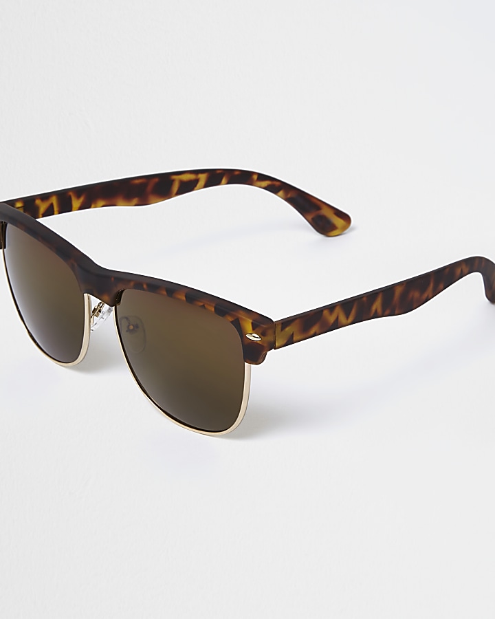 Brown tortoiseshell tinted retro sunglasses