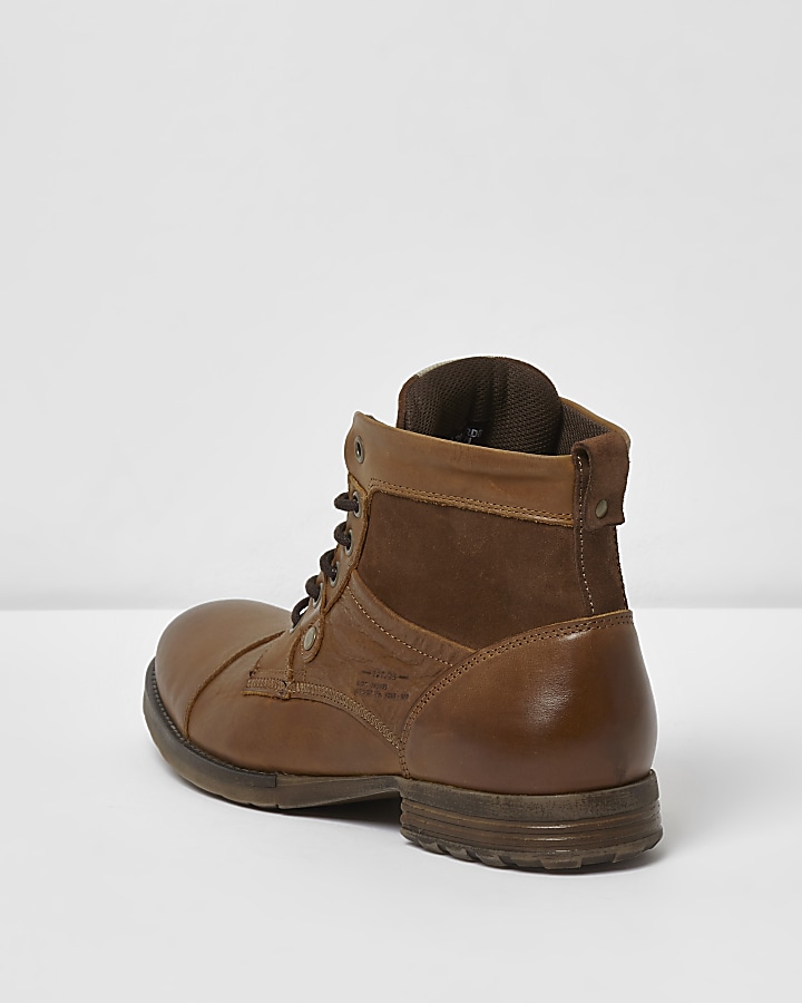 Tan leather and suede toe cap work boots