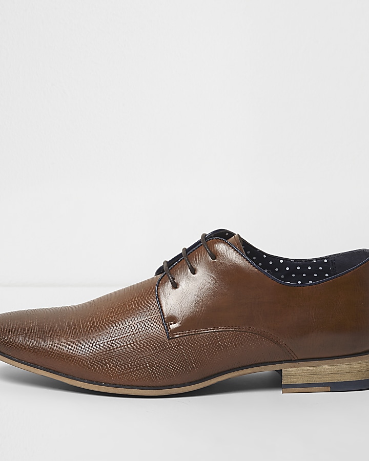 Tan textured lace-up formal shoes