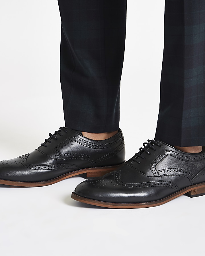 Black leather lace-up brogue Oxford shoes