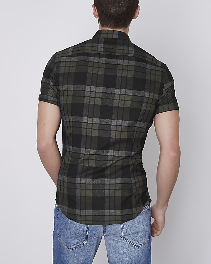 Green check muscle fit short sleeve shirt