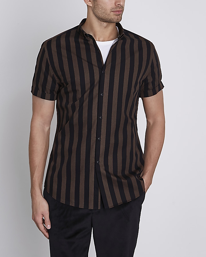 Brown stripe slim fit short sleeve shirt