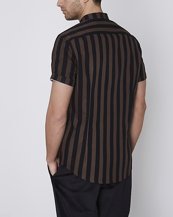 Brown stripe slim fit short sleeve shirt