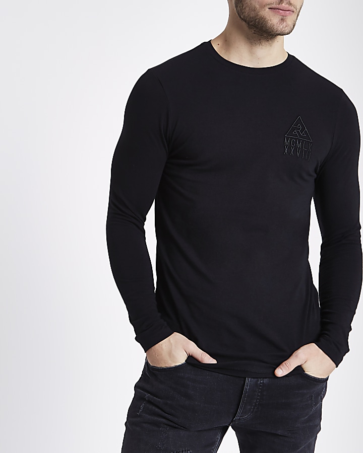 Black crew muscle fit long sleeve T-shirt
