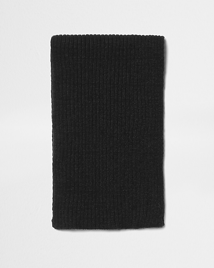 Black ribbed knit scarf