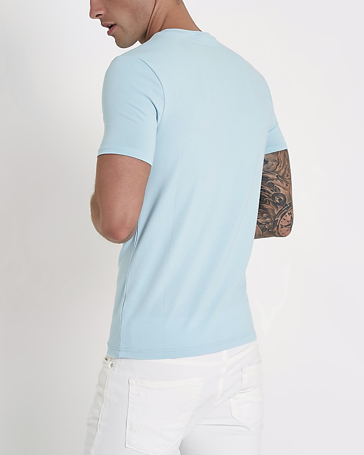 Light blue muscle fit short sleeve T-shirt