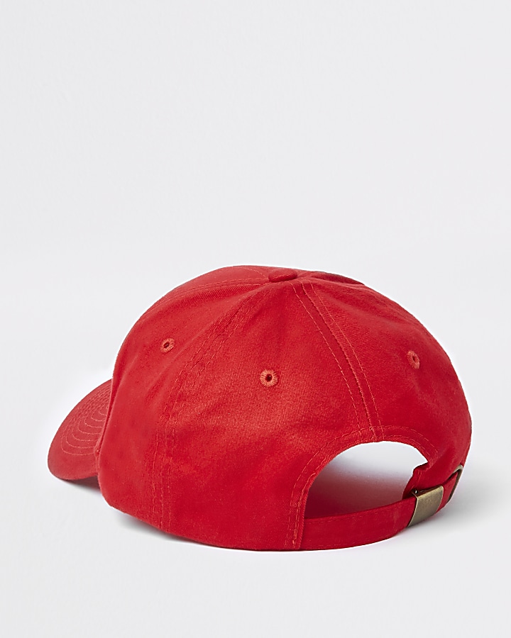 Red ‘carpe diem’ embroidered baseball camp