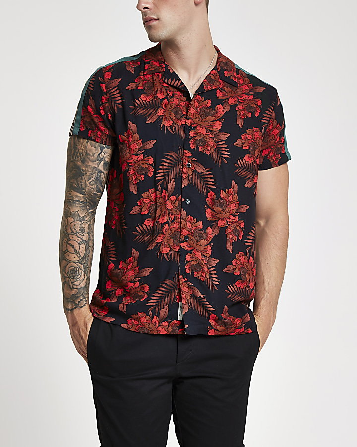 Red short sleeve floral stripe print shirt