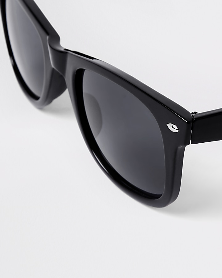 Black shiny retro sunglasses