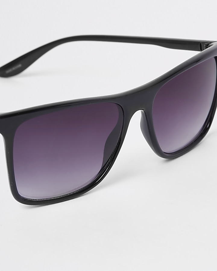 Black retro plastic frame sunglasses