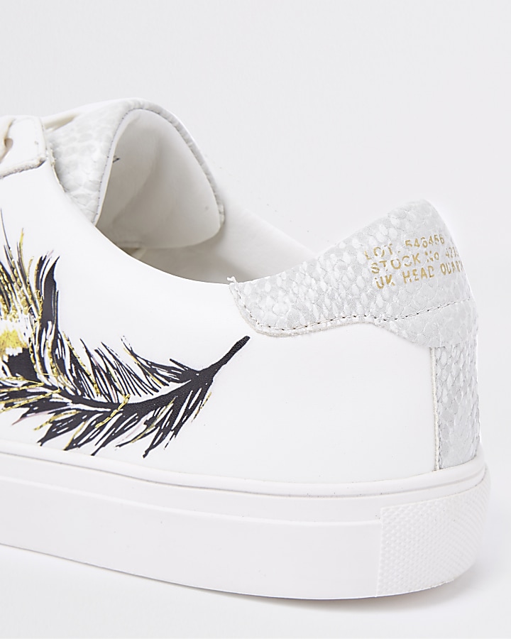 White feather print low top cupsole trainers