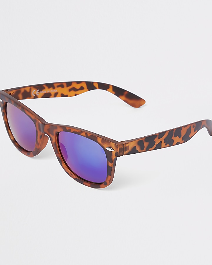 Brown tortoiseshell retro square sunglasses