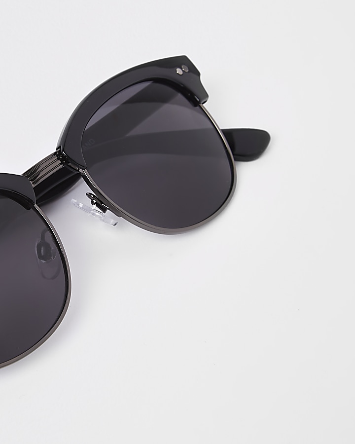 Black tinted lens retro frame sunglasses