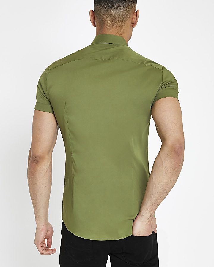 Green muscle fit short sleeve shirt