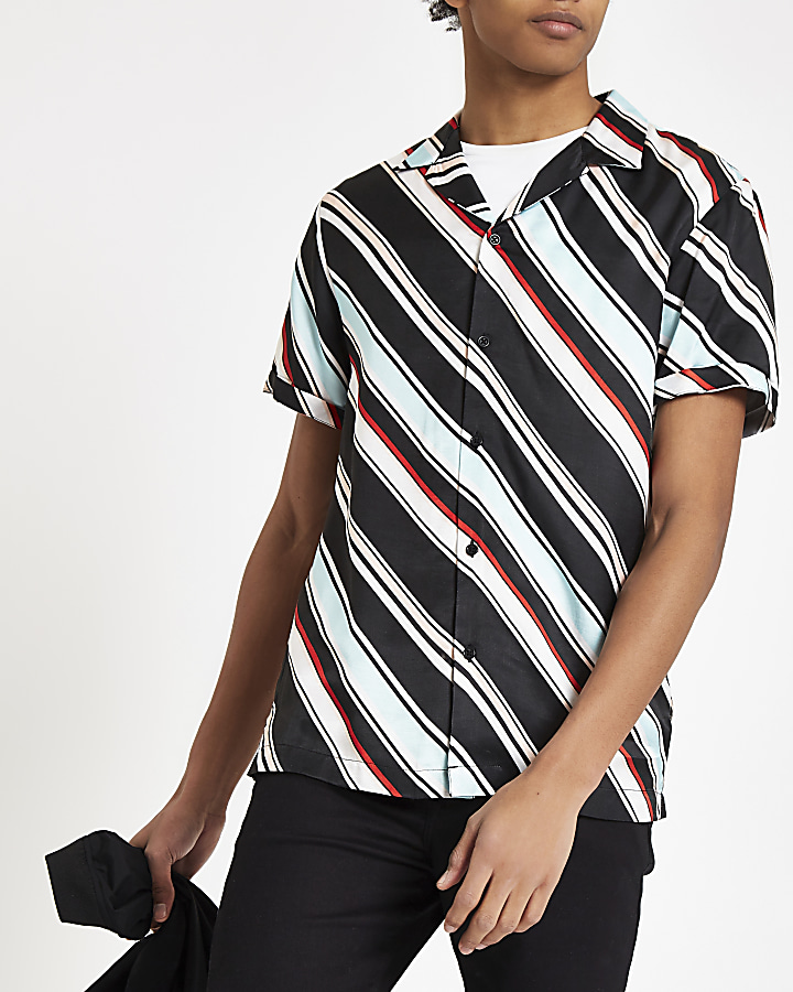 Light blue diagonal stripe short sleeve shirt