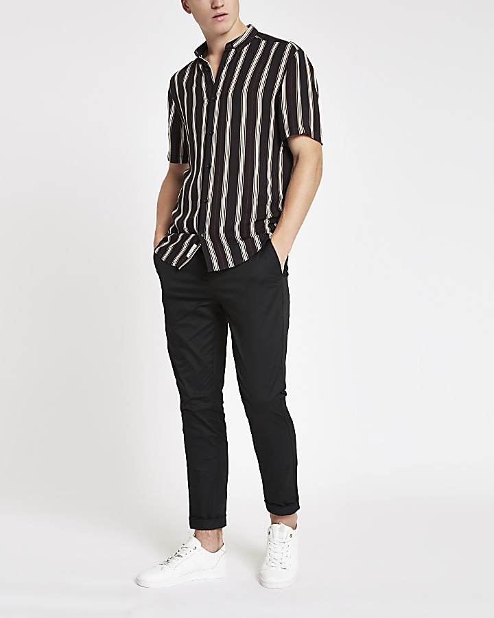Black stripe slim fit short sleeve shirt