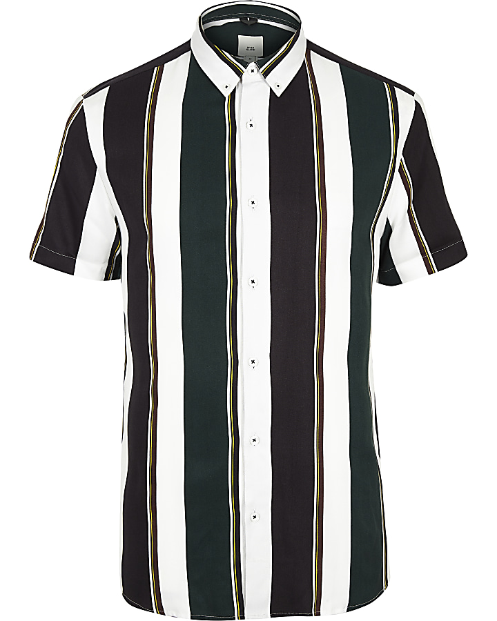 White stripe slim fit short sleeve shirt