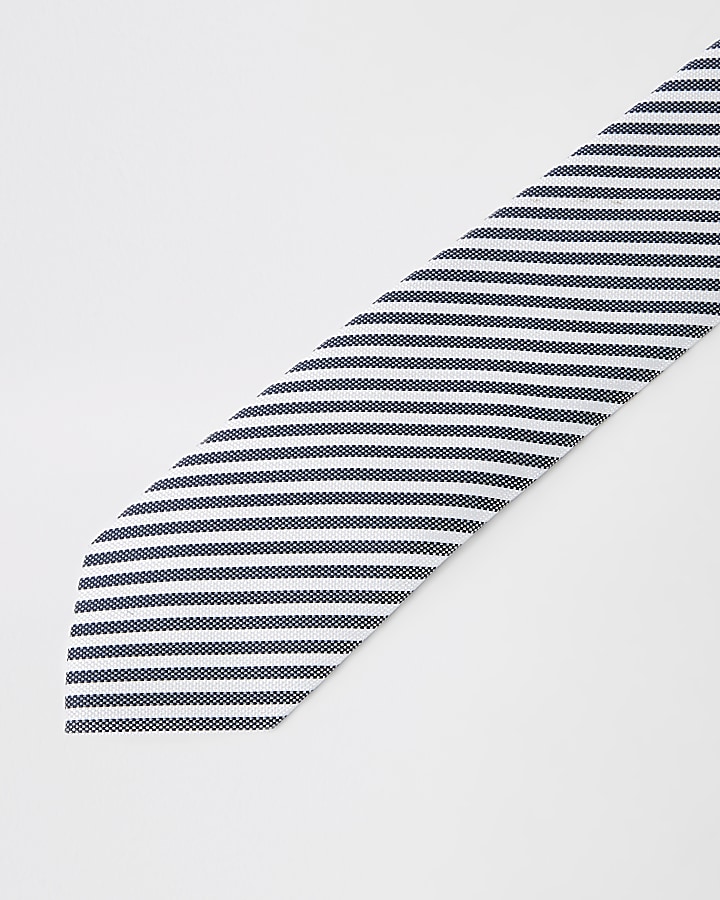 Grey stripe tie