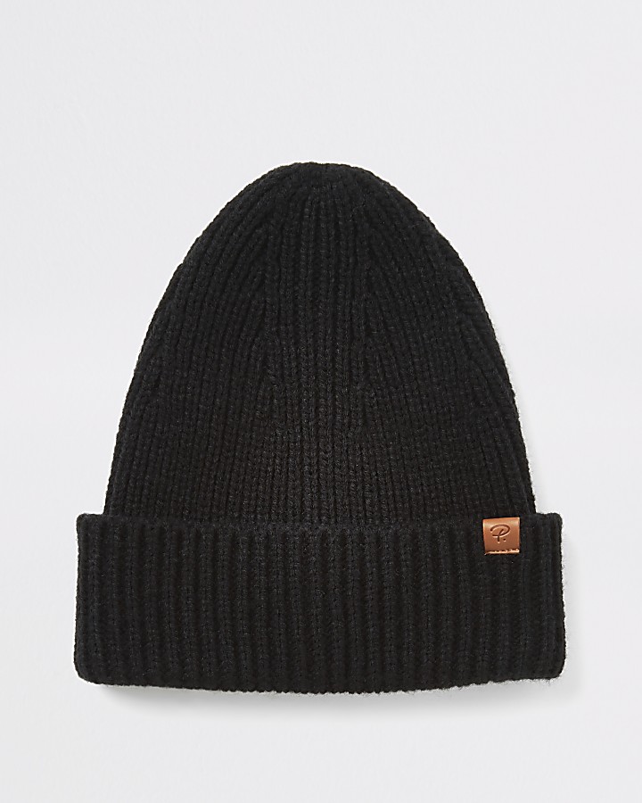 Black fisherman knit beanie hat