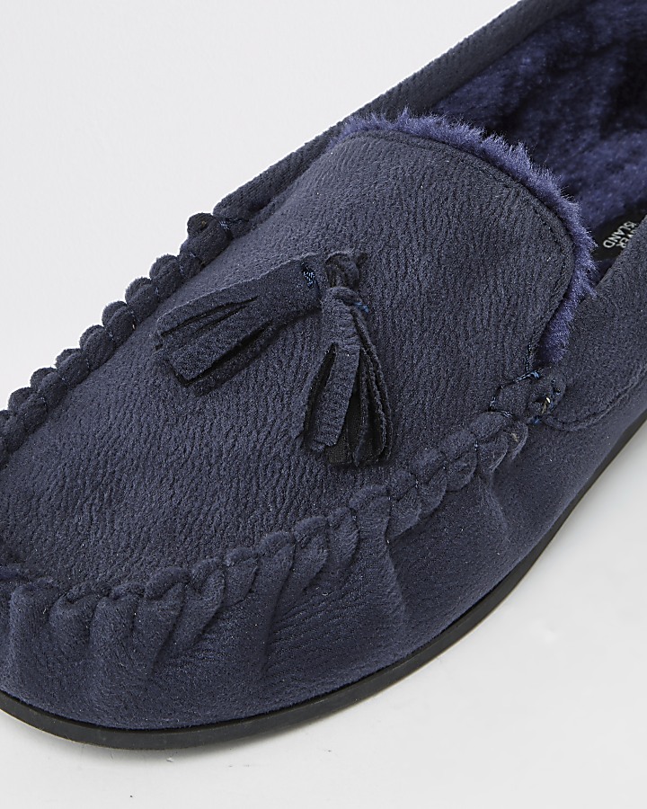 Navy faux fur lined moccasin slippers