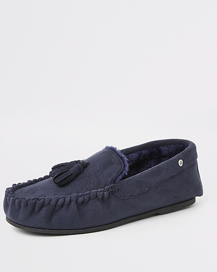 Navy faux fur lined moccasin slippers