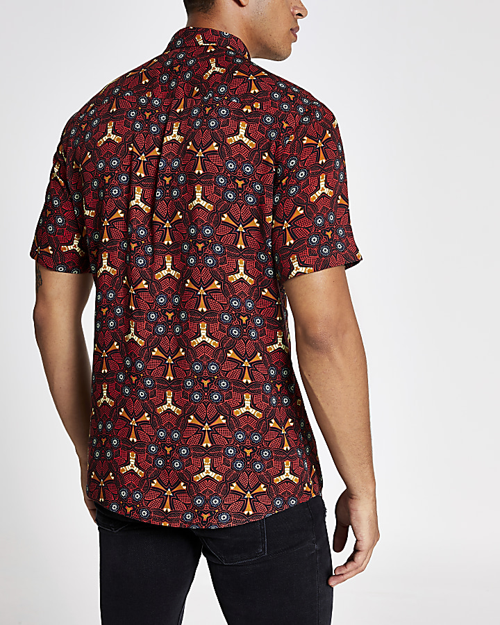 Red kaleidoscope print slim fit shirt